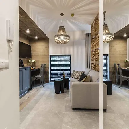 Famixdom Modrzejewska Centrum Apartman *