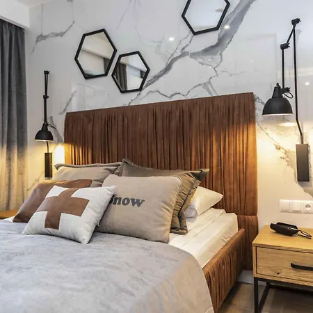 Apartman Famixdom Modrzejewska Centrum *