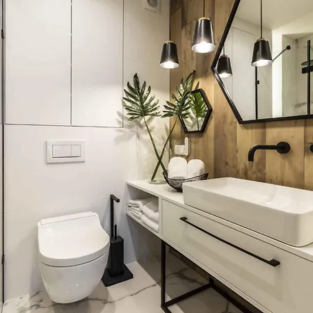 Famixdom Modrzejewska Centrum Apartman *
