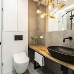 Famixdom Modrzejewska Centrum * ザコパネ